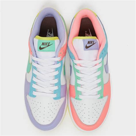 popular Nike dunks low women